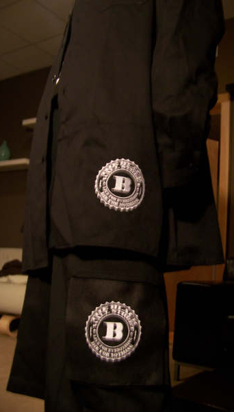 BLACKWALLSTREET LOGO CARGO SHORTS - BLACK BLACKWALLSTREET LOGO CARGO SHORTS - BLACK